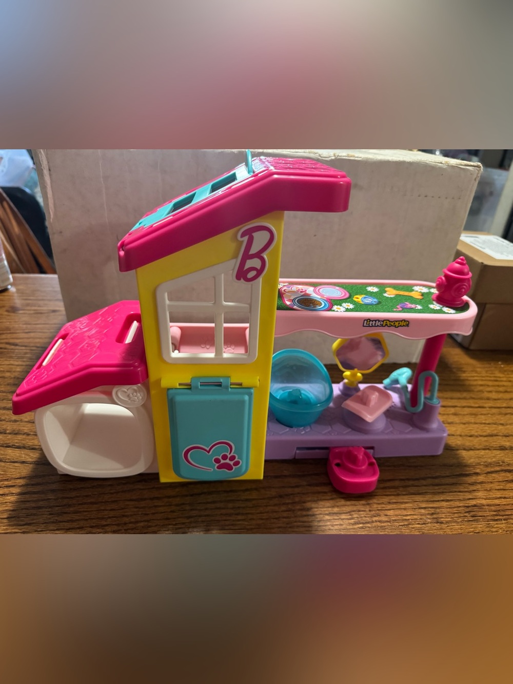 Fisher price vet set Barbie Little People Pink & Yellow Playset - Kids Toy